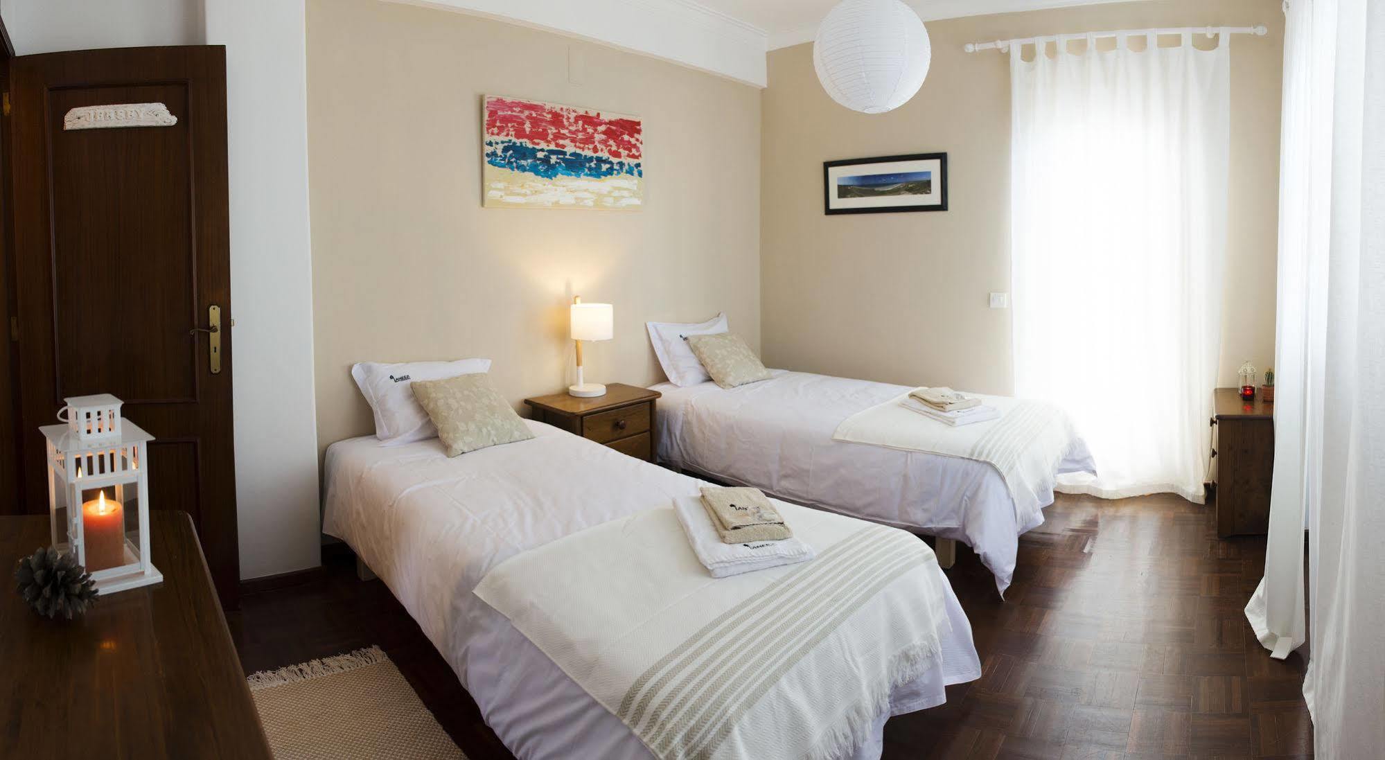 Laneez Ericeira Surf House Hostel Exterior foto