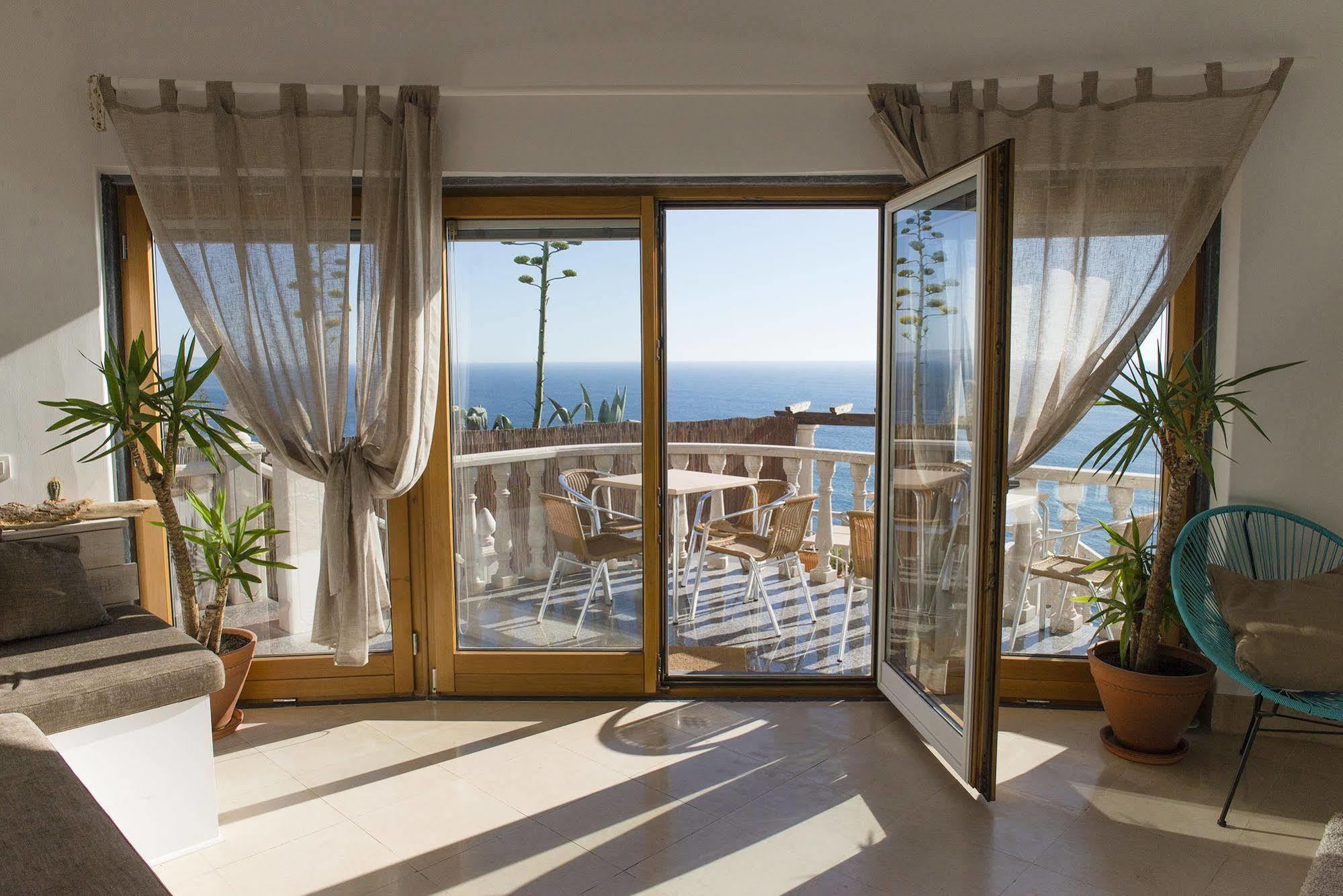 Laneez Ericeira Surf House Hostel Exterior foto