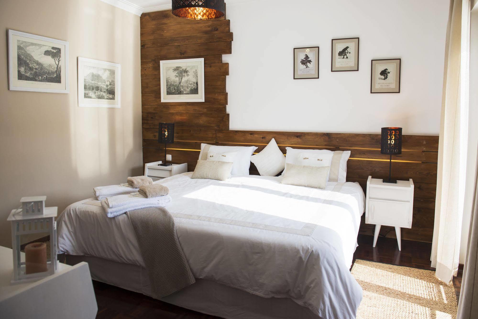 Laneez Ericeira Surf House Hostel Exterior foto